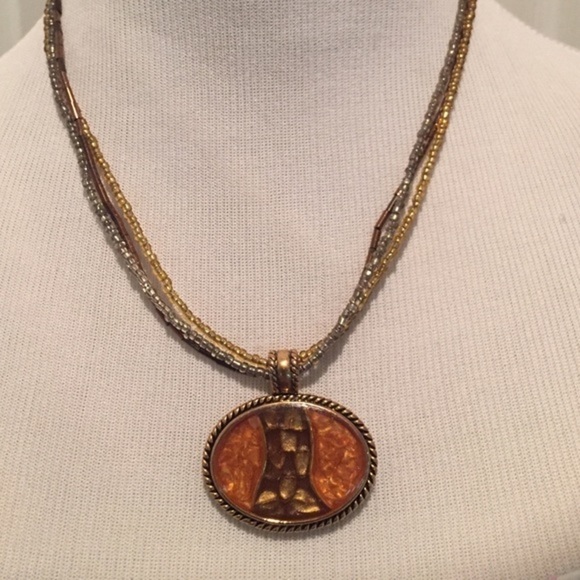 Triple strand beaded necklace and pendant - Picture 1 of 4